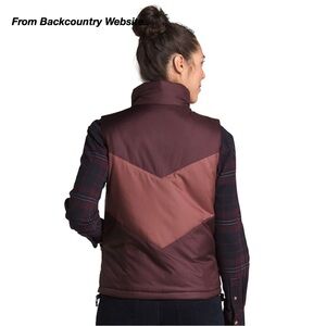 EUC: THE NORTH FACE SYLVESTER PUFF VEST IN RETRO ROOT BROWN & MARRON PURPLE (S)